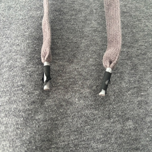 Men's Under Armour Charcoal Drawstring Hoodie w/ Large Front Pocket Size S - Picture 9 of 9